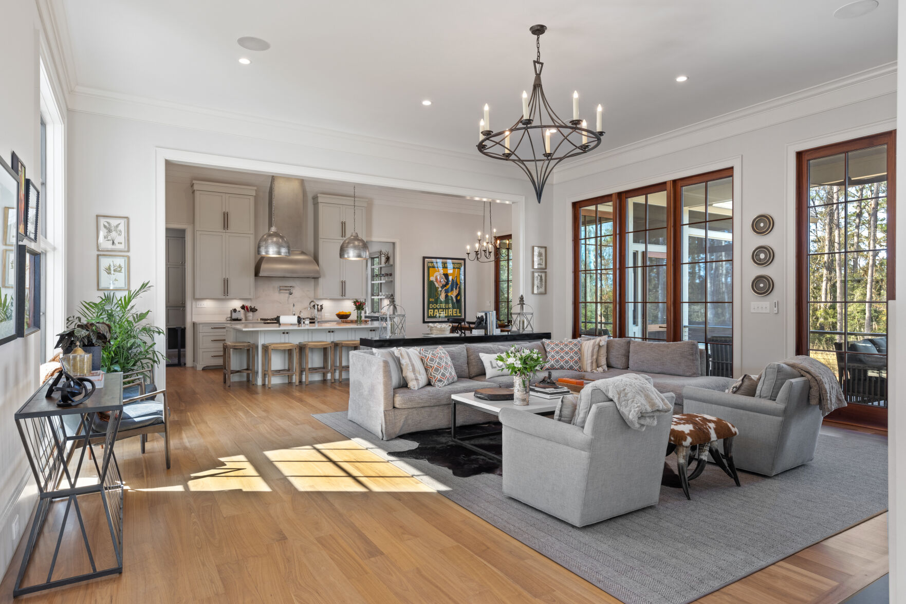 3072 Bohickett Road kitchen and living room